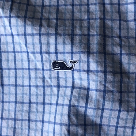 Vineyard Vines button down Size Medium - Picture 3 of 4